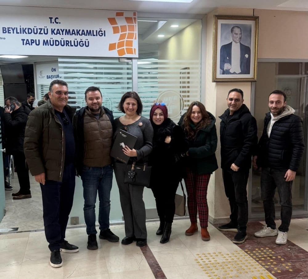 Tapu teslim gününden bir kare (25)